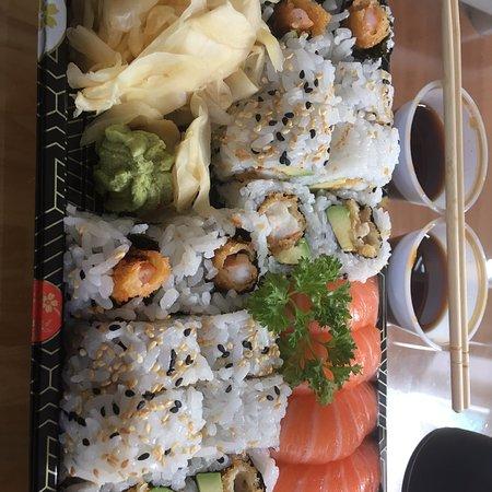 Hokkigai Sushi